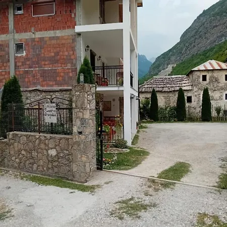 Hotel Dragobia House & Table